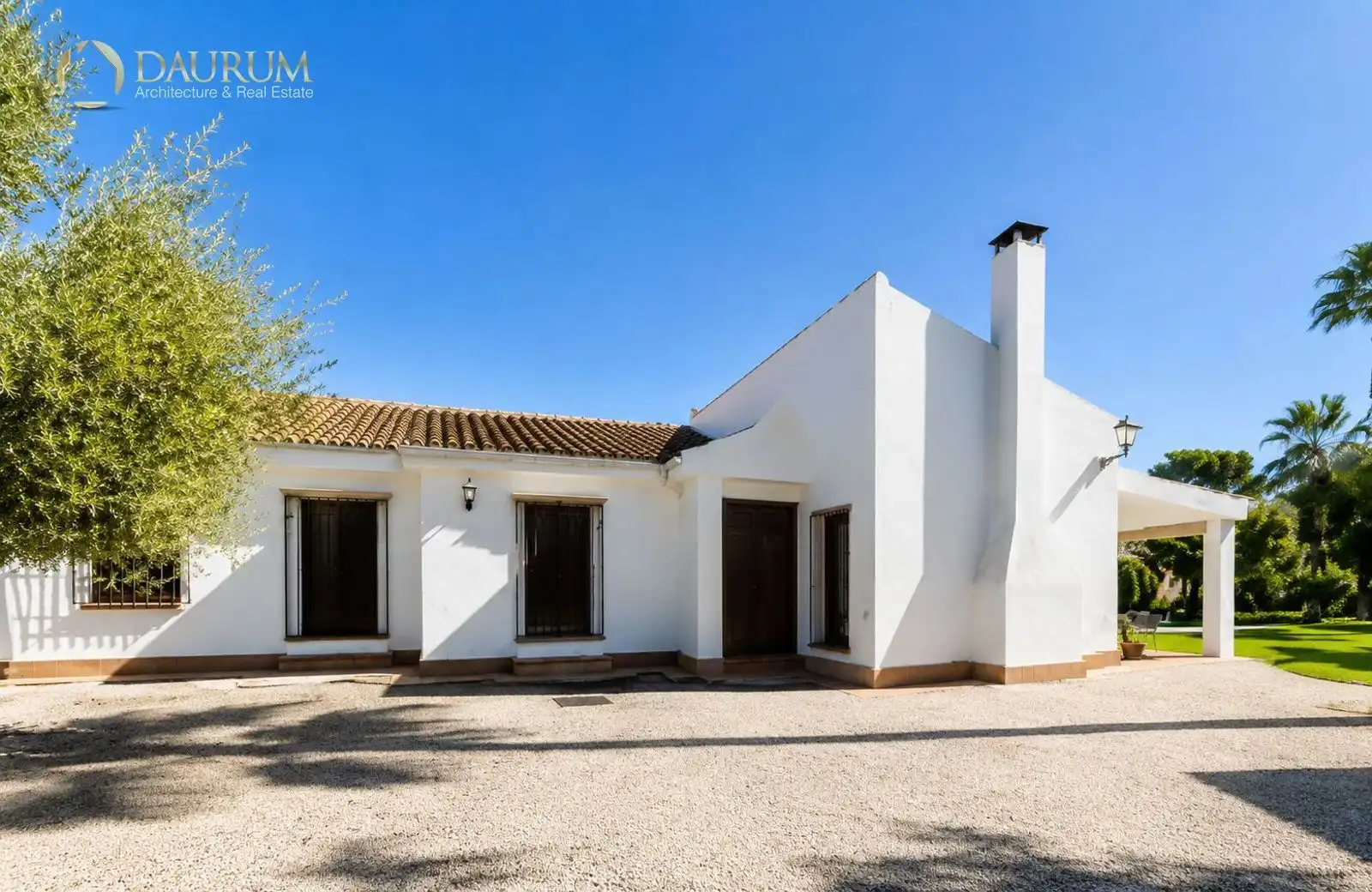 Exterior view of Houses for sale in La Rinconada  with Air Conditioner, Terrace and Storage room