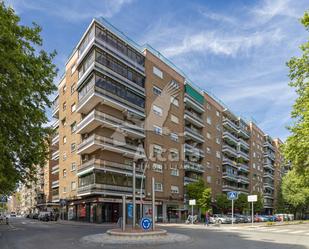 Vista exterior de Pis en venda en Alcalá de Henares amb Aire condicionat i Terrassa