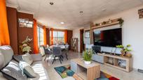 Sala d'estar de Casa o xalet en venda en Onda amb Terrassa i Piscina