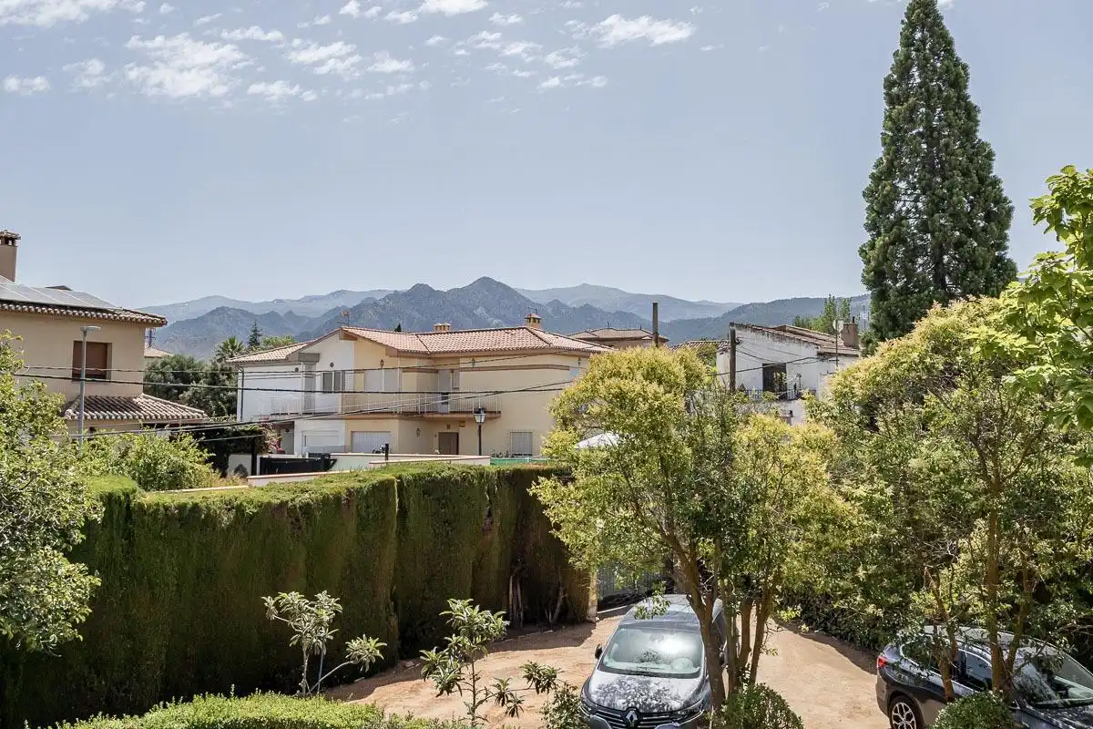 Vista exterior de Casa o xalet en venda en Dílar amb Jardí privat, Terrassa i Traster