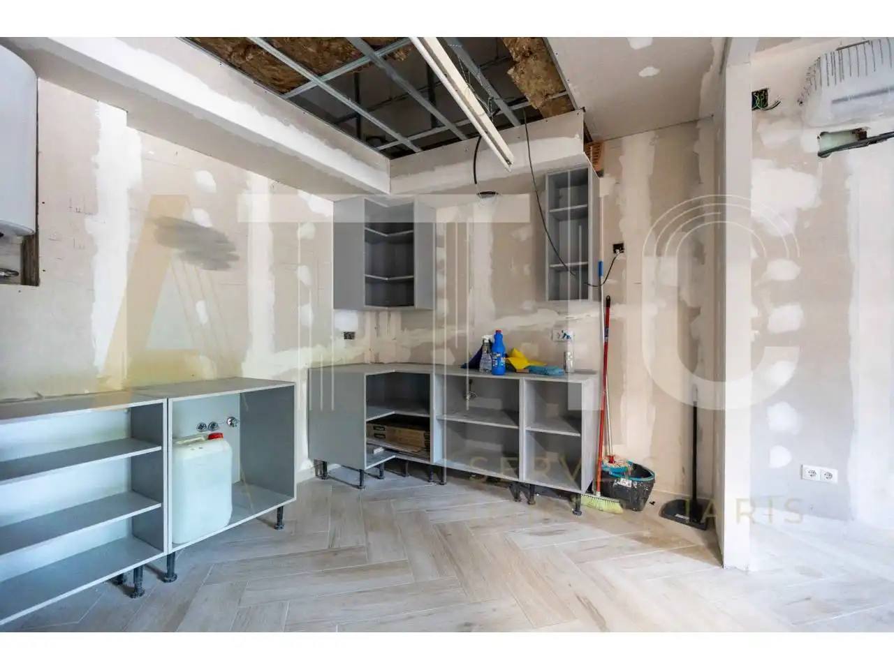 Kitchen of Flat for sale in Sabadell  with Air Conditioner