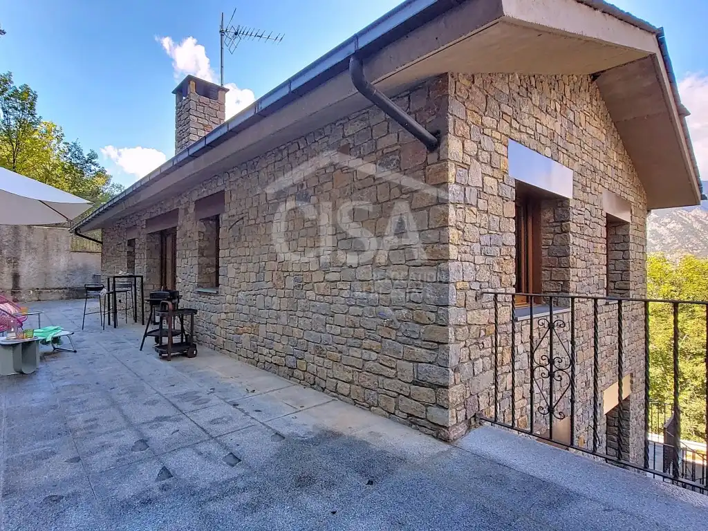 Vista exterior de Casa o chalet en venta en Sant Julià de Lòria con Balcón