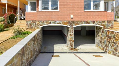 Foto 4 de Casa adosada en venda a Carrer Cinto Verdaguer, Porqueres, Girona