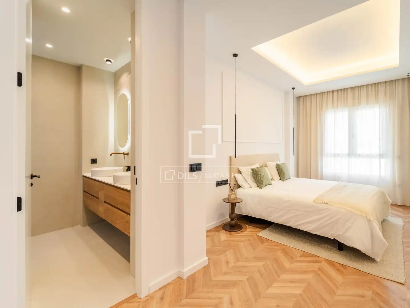 Bedroom of Flat for sale in L'Eixample