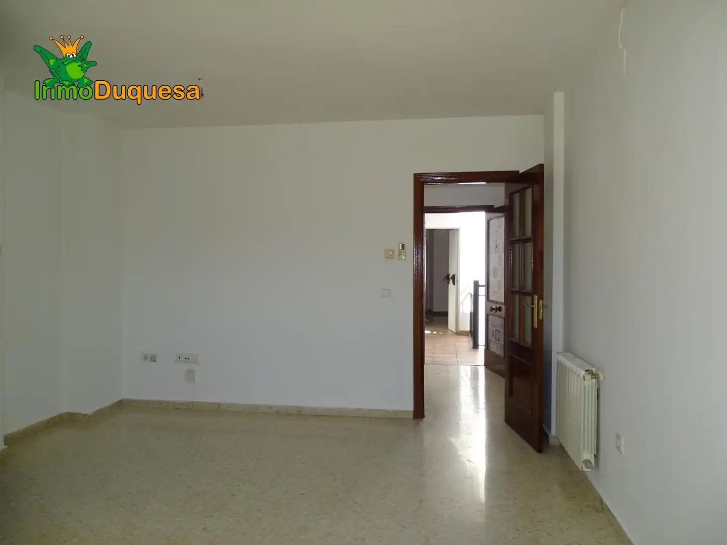 Flat for sale in Granada  with Air Conditioner, Heating and Storage room