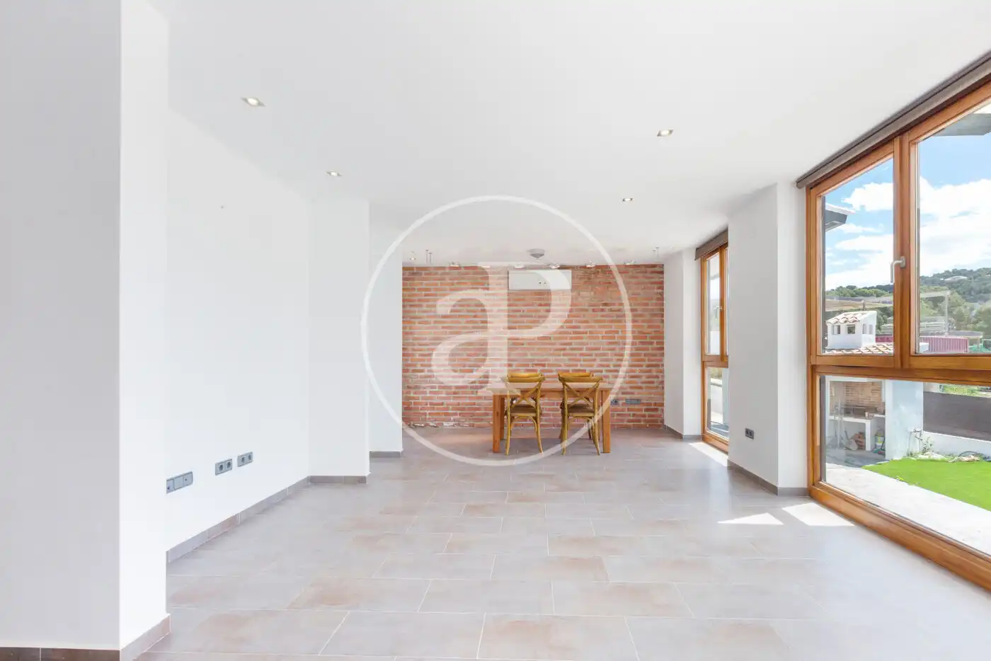 Houses for sale in Chiva  with Air Conditioner, Heating and Private garden