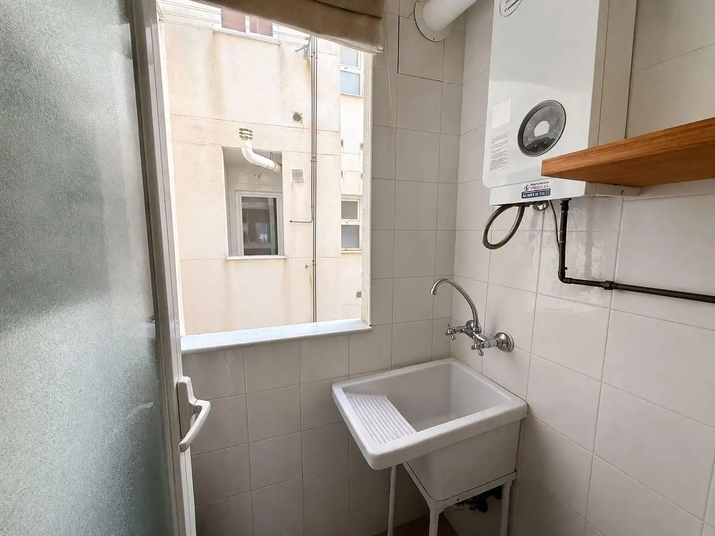Bathroom of Flat for sale in Roquetas de Mar  with Air Conditioner, Terrace and Furnished