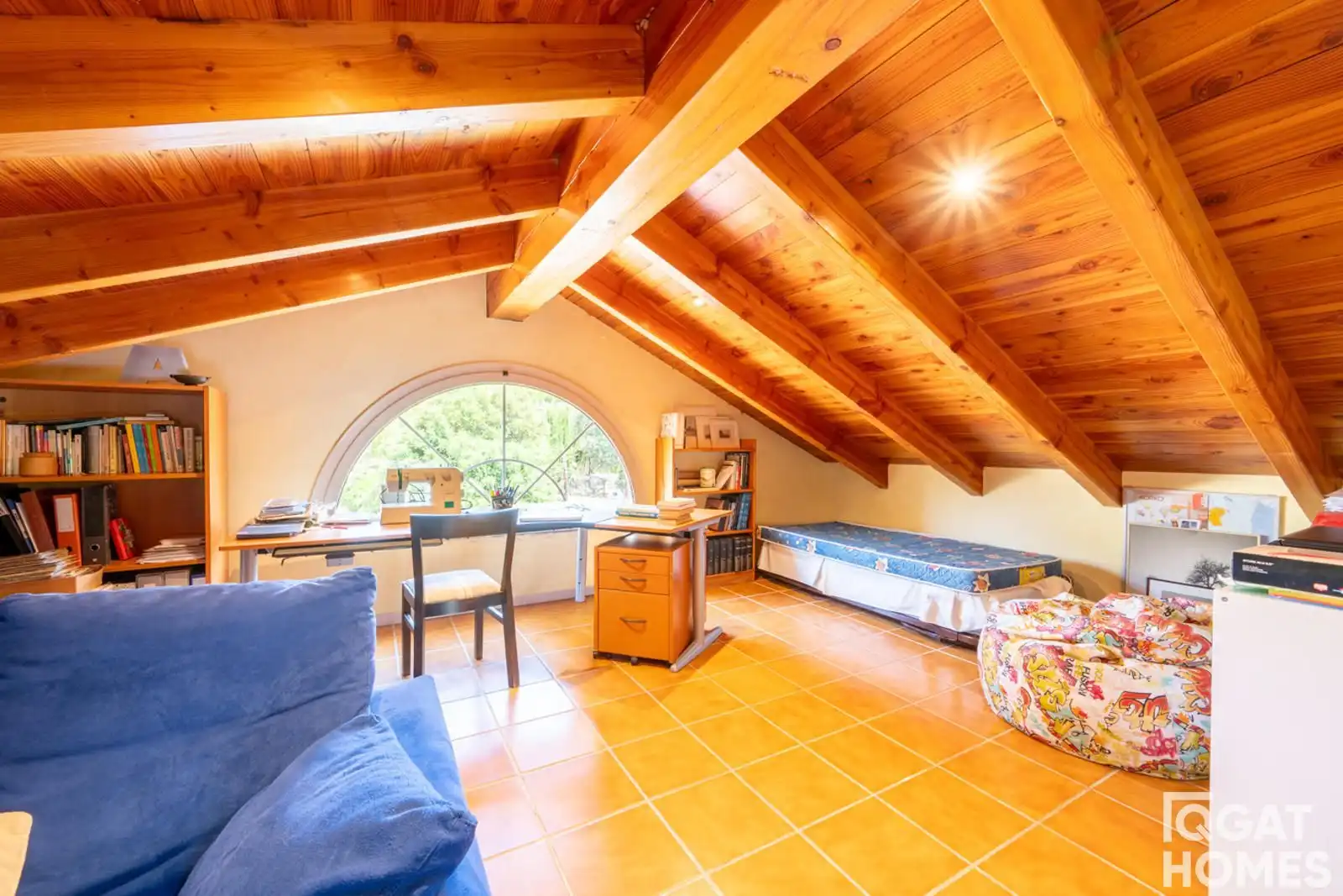 Living room of Houses for sale in Sant Cugat del Vallès  with Heating, Terrace and Storage room