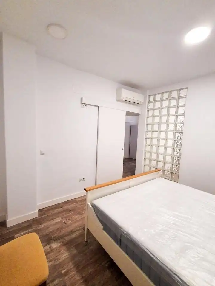 Habitación de Planta baja en venta en Alcalá de Henares con Aire acondicionado