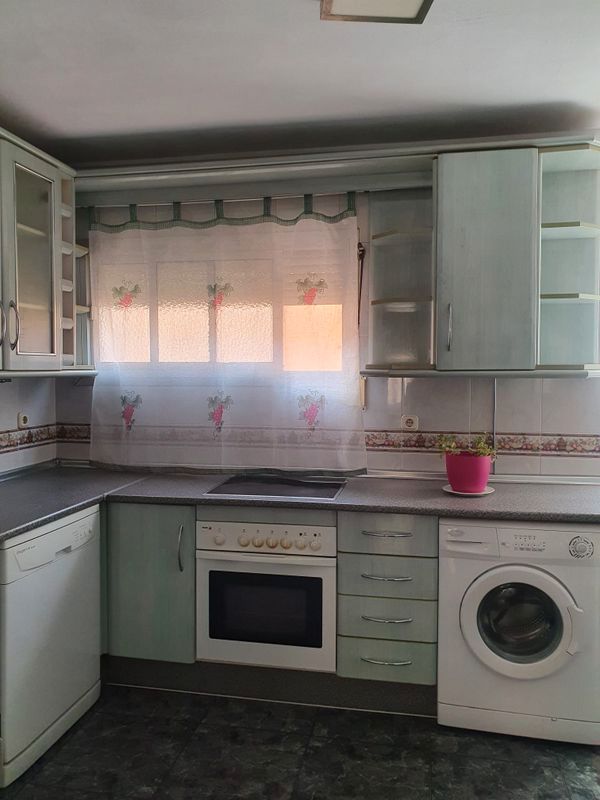 Kitchen of Flat for sale in Algeciras  with Heating, Furnished and Oven