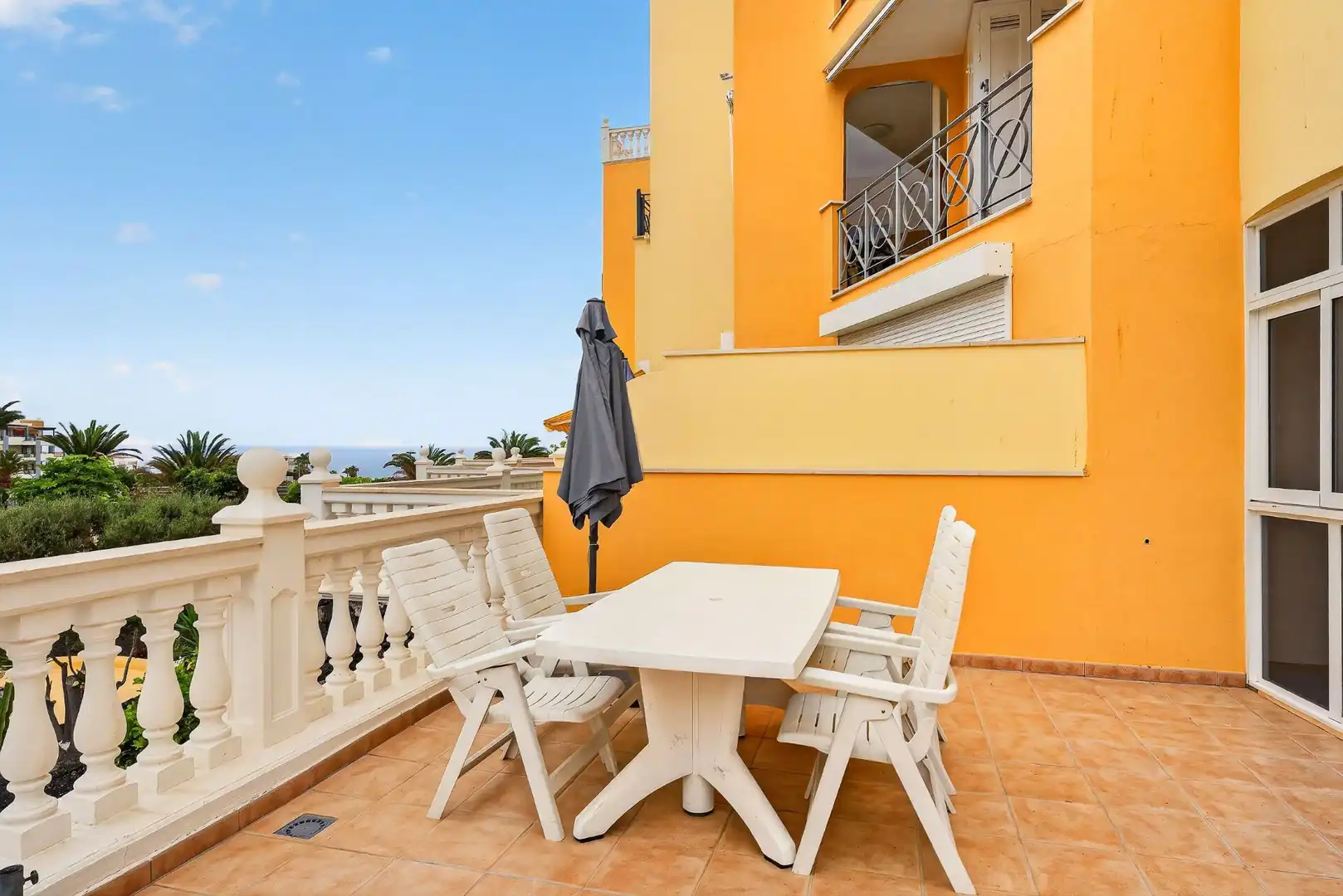 Terraza de Apartamento en venta en Arona