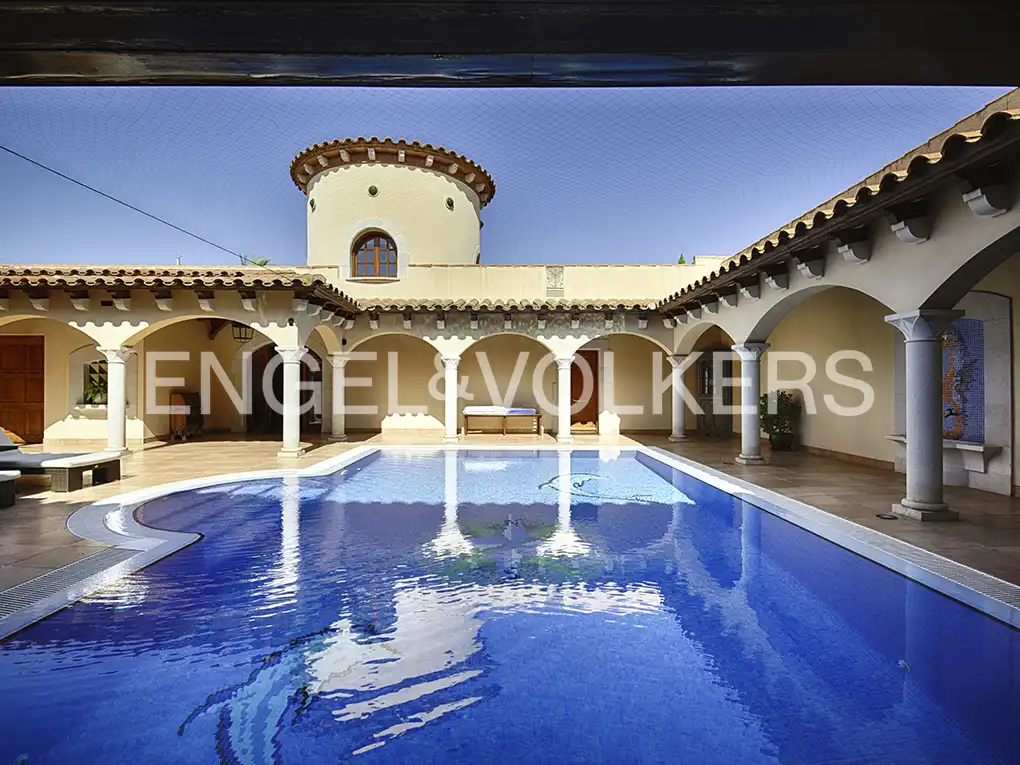 Chalet con piscina en venta en Carrer Salins 2ª Línea, imagen 3