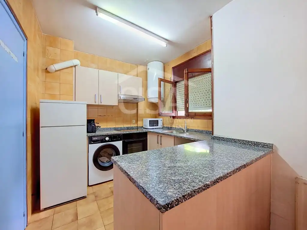 Cocina de Piso en venta en Escaldes – Engordany con Calefacción y Terraza