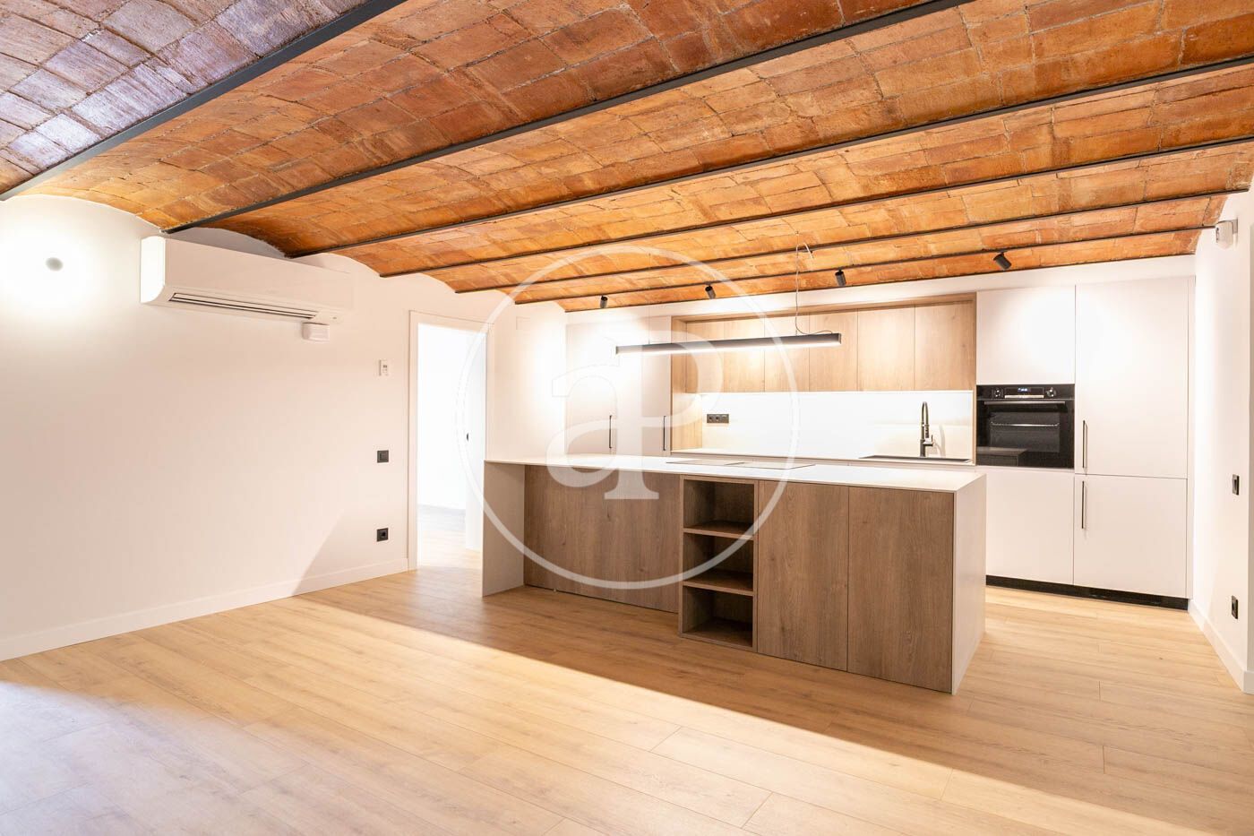 Flat for sale in Carrer de la Portaferrissa, Barri Gòtic