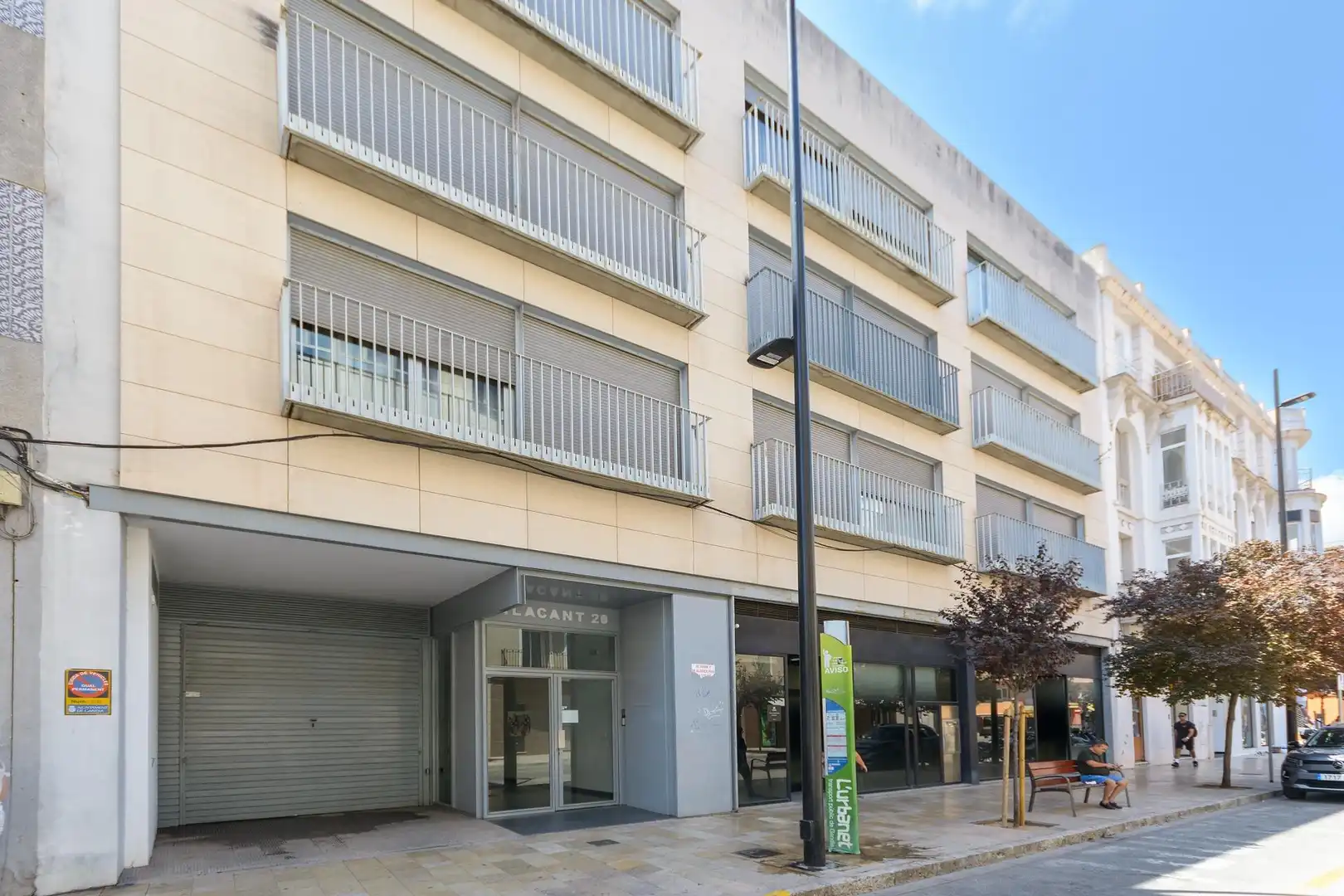 Vista exterior de Àtic en venda en Gandia amb Aire condicionat, Calefacció i Terrassa