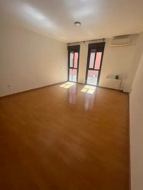 Sala de estar de Piso en venta en Santa María de la Alameda con Aire acondicionado, Parquet y Trastero