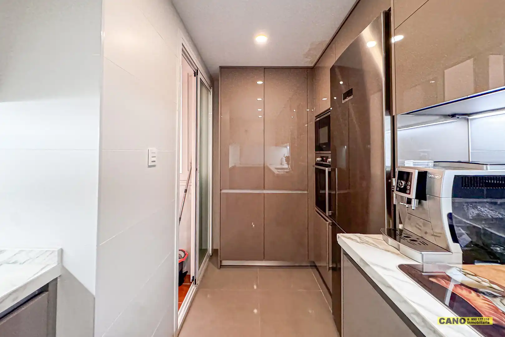 Kitchen of Flat for sale in Roquetas de Mar  with Air Conditioner, Heating and Terrace