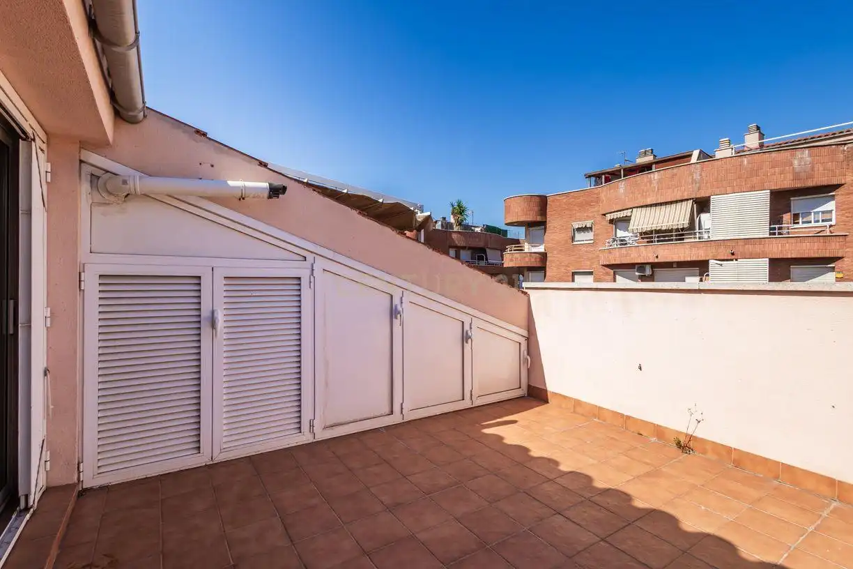 Terrassa de Apartament en venda en Sant Vicenç Dels Horts amb Aire condicionat i Balcó