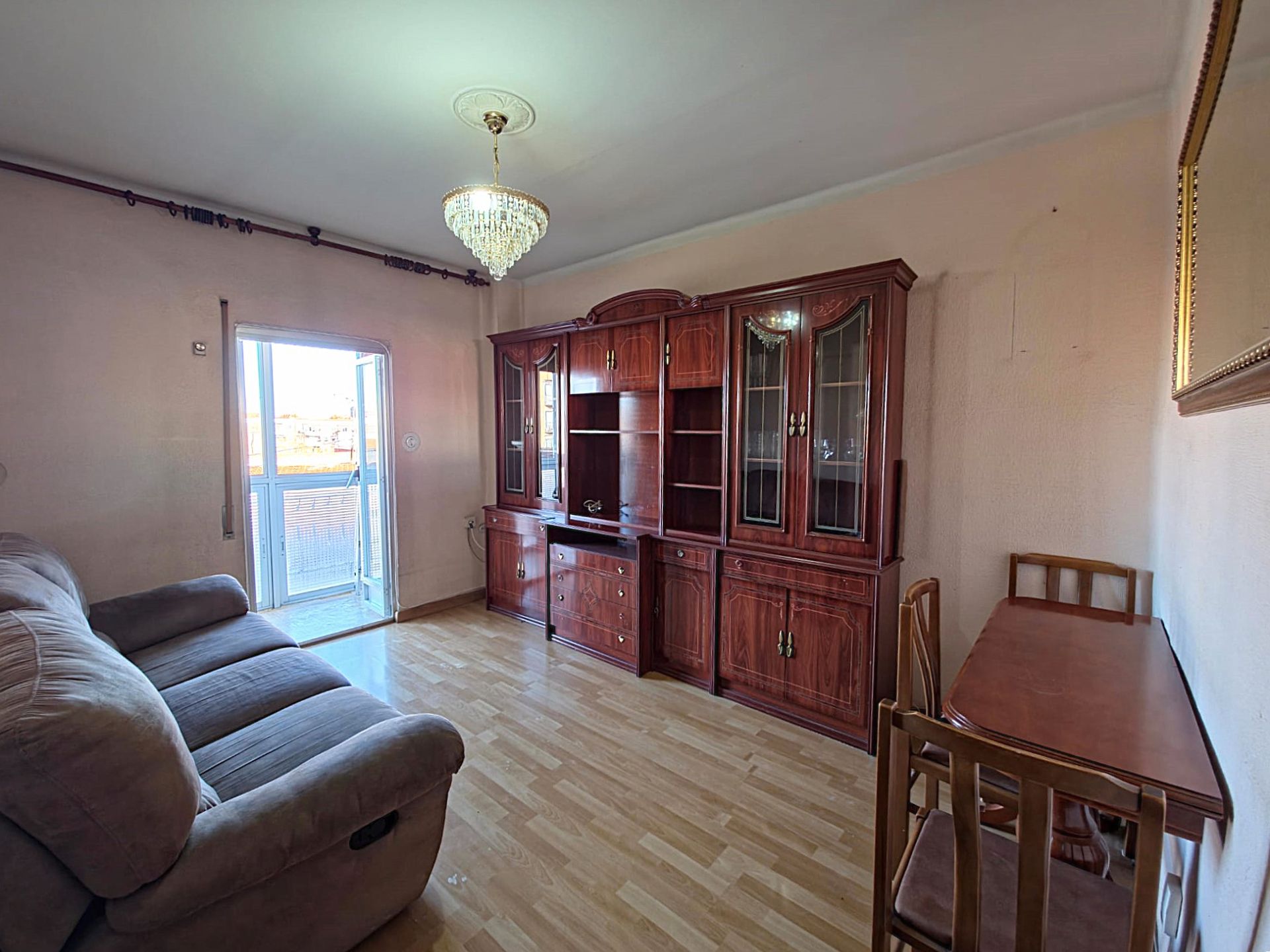 Sala d'estar de Pis en venda en  Madrid Capital amb Terrassa