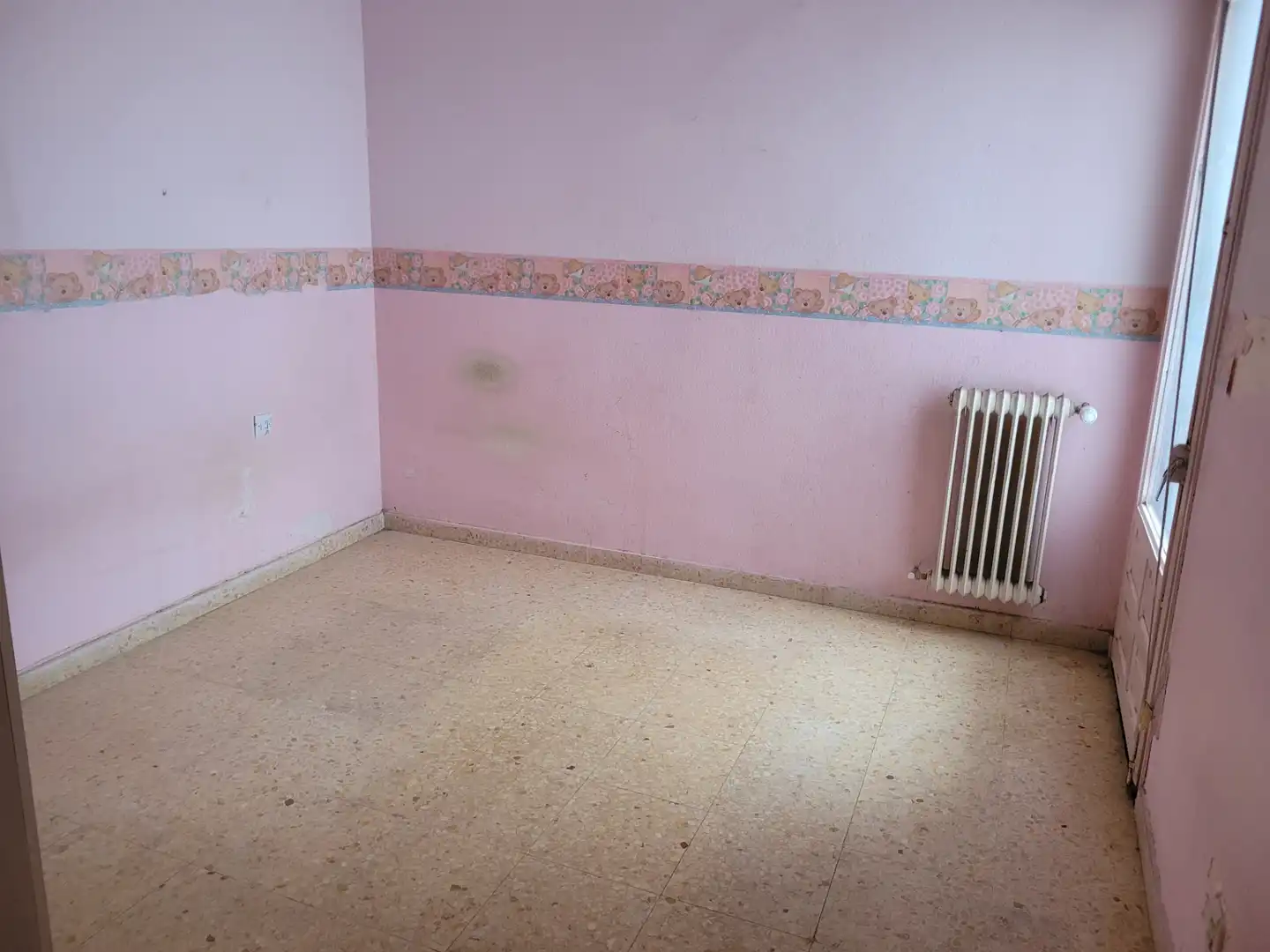 Dormitori de Pis en venda en Soria Capital  amb Calefacció i Parquet