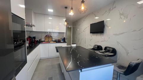 Foto 2 de Apartament en venda a Rocafonda, Barcelona