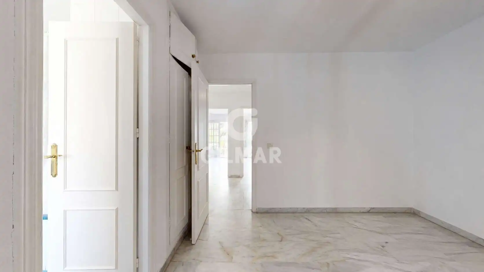 Casa adosada en venta en Fuengirola con Calefacción, Jardín privado y Piscina