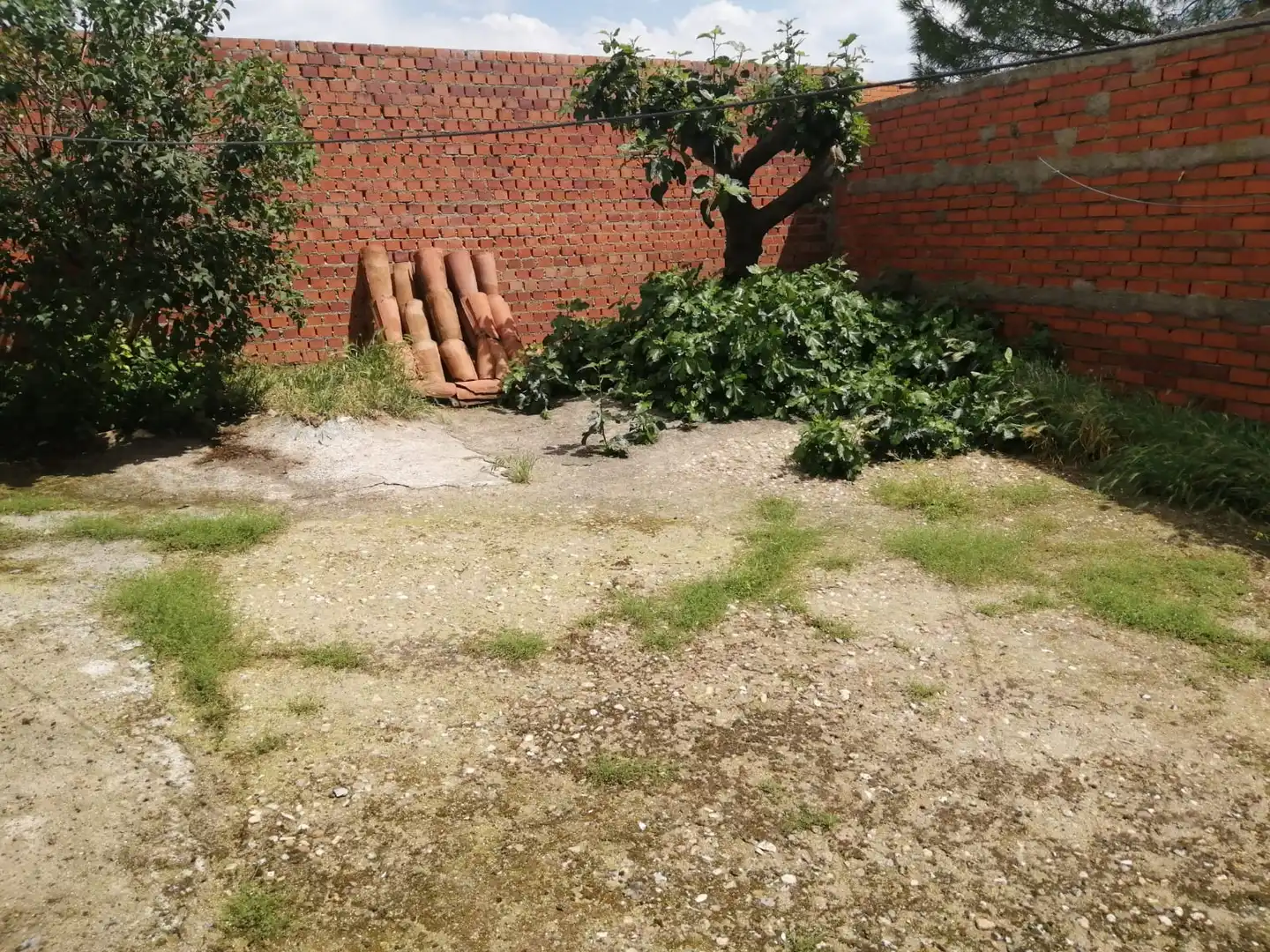 Garten von Einfamilien-Reihenhaus zum Verkauf in Muñogrande mit Möbliert und Balkon
