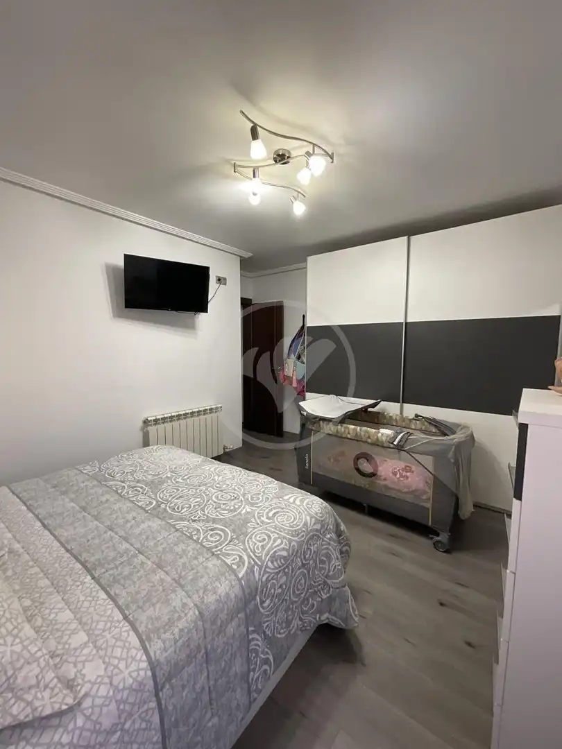 Habitación de Piso de alquiler en Linares con Aire acondicionado, Terraza y Amueblado
