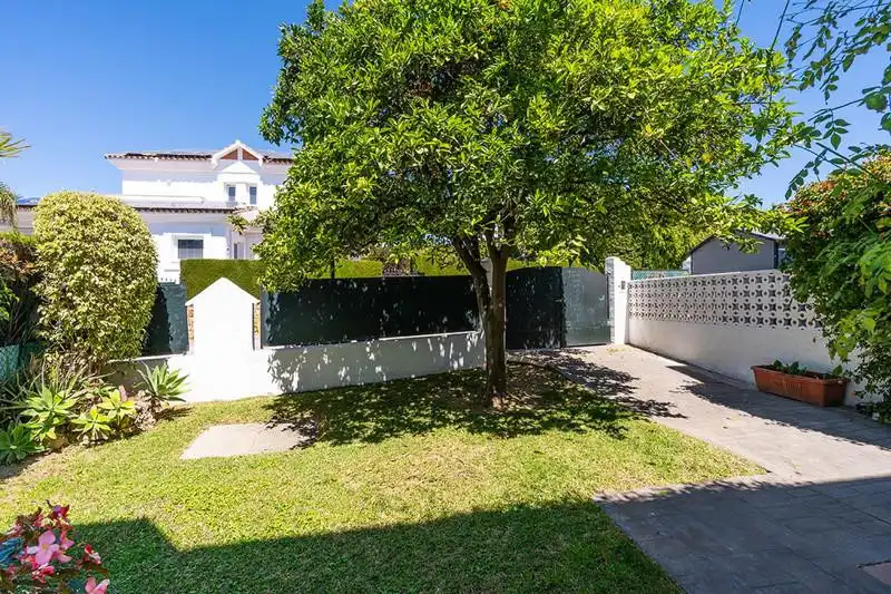 Exterior view of Detached homes for rent in Estepona  with Air Conditioner, Heating and Terrace