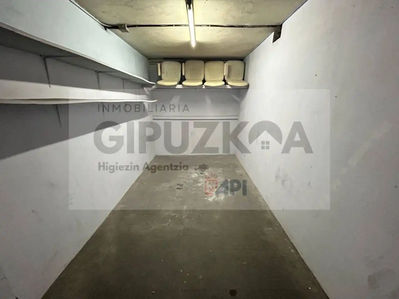 Parking for sale in Calle DE CATALINA DE ERAUSO