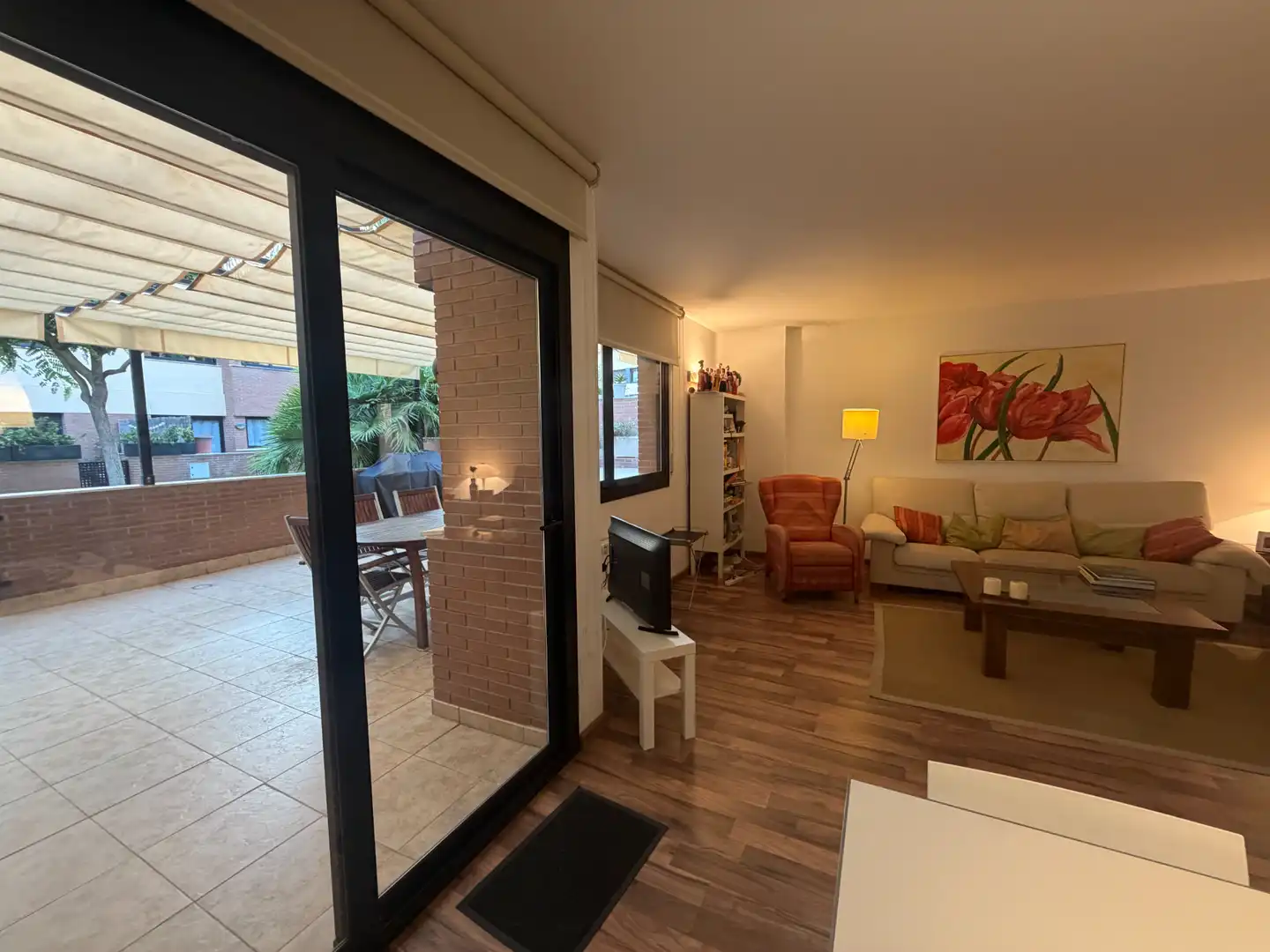 Sala d'estar de Casa adosada en venda en Cambrils amb Aire condicionat, Calefacció i Jardí privat