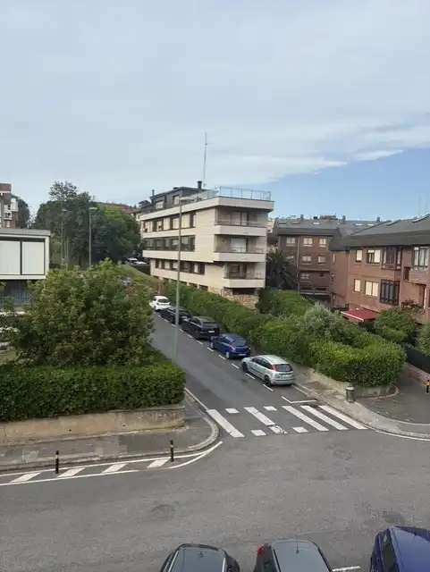 Vista exterior de Pis de lloguer en Getxo  amb Calefacció, Forn i Rentadora
