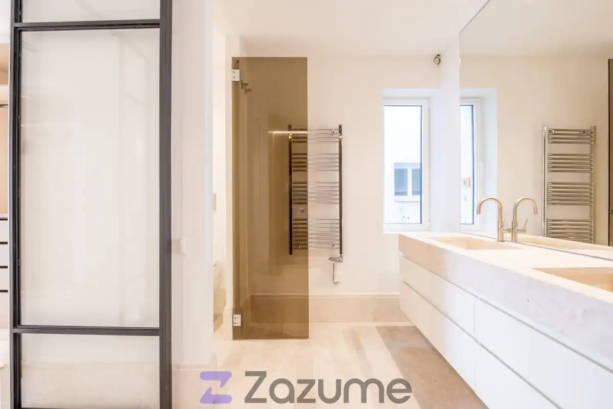 Baño de Piso de alquiler en Zaragoza con Aire acondicionado, Calefacción y Horno