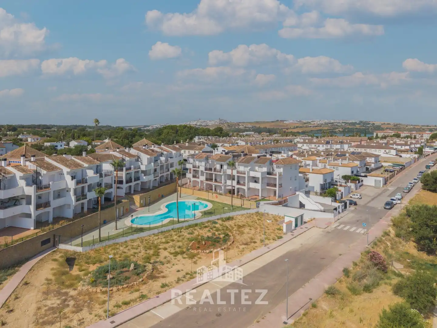 Vista exterior de Piso en venta en Arcos de la Frontera con Terraza y Piscina comunitaria