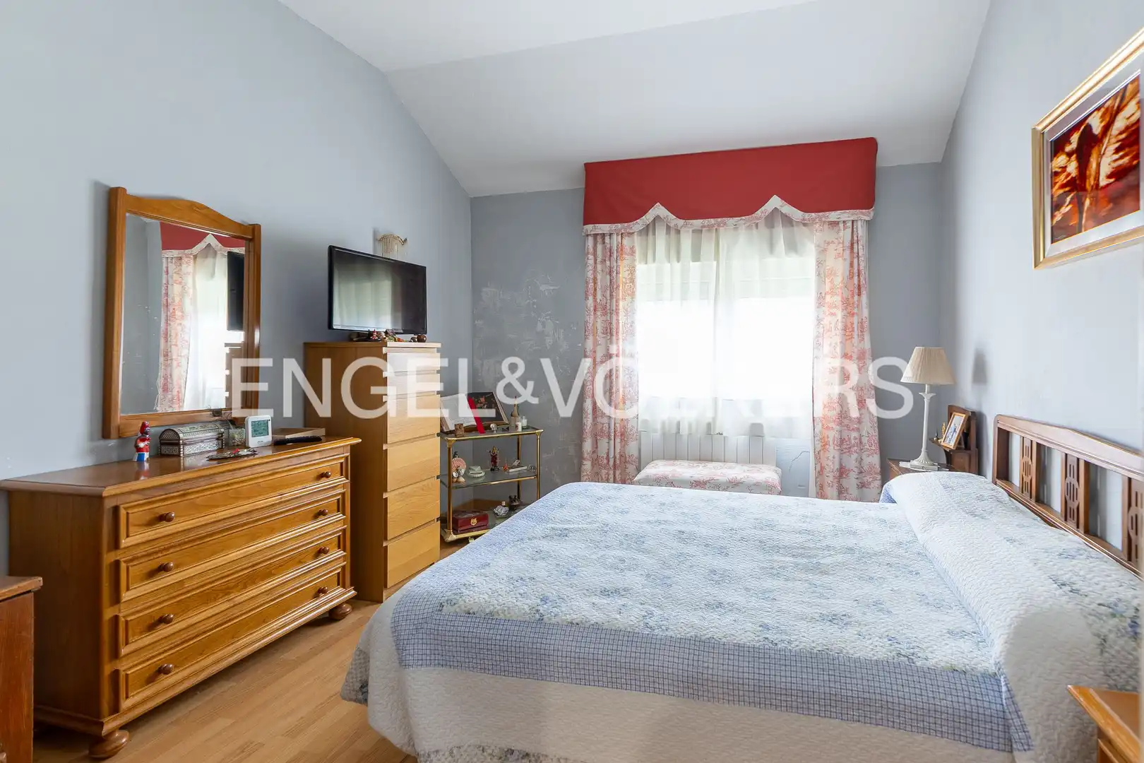 Bedroom of Houses for sale in San Lorenzo de El Escorial  with Heating and Private garden