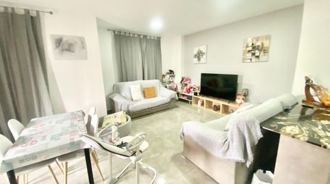 Casa de grandes dimensiones con dos viviendas independientes con garaje en San Cristóbal