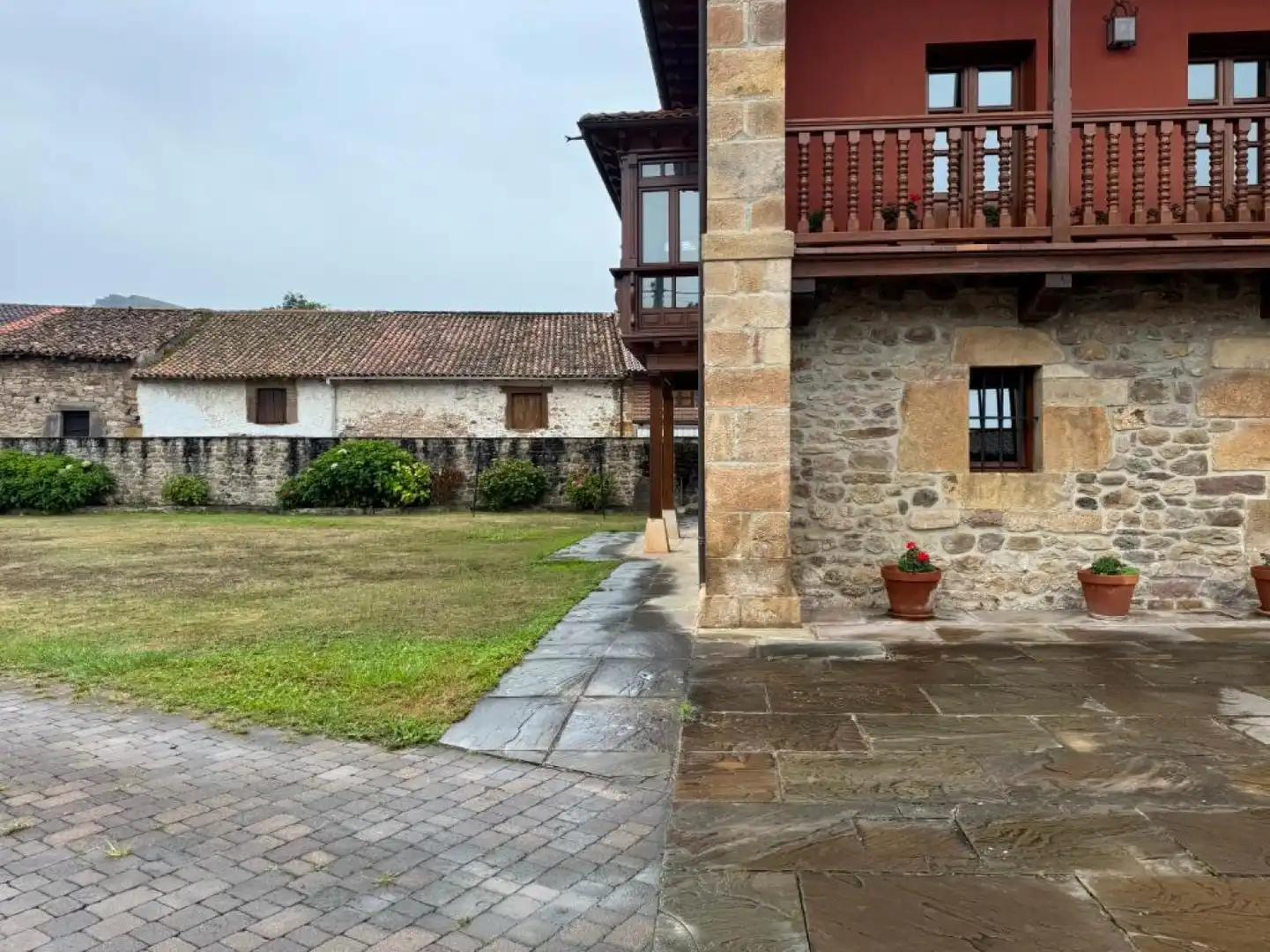 Vista exterior de Casa o chalet en venta en Molledo con Calefacción, Jardín privado y Terraza