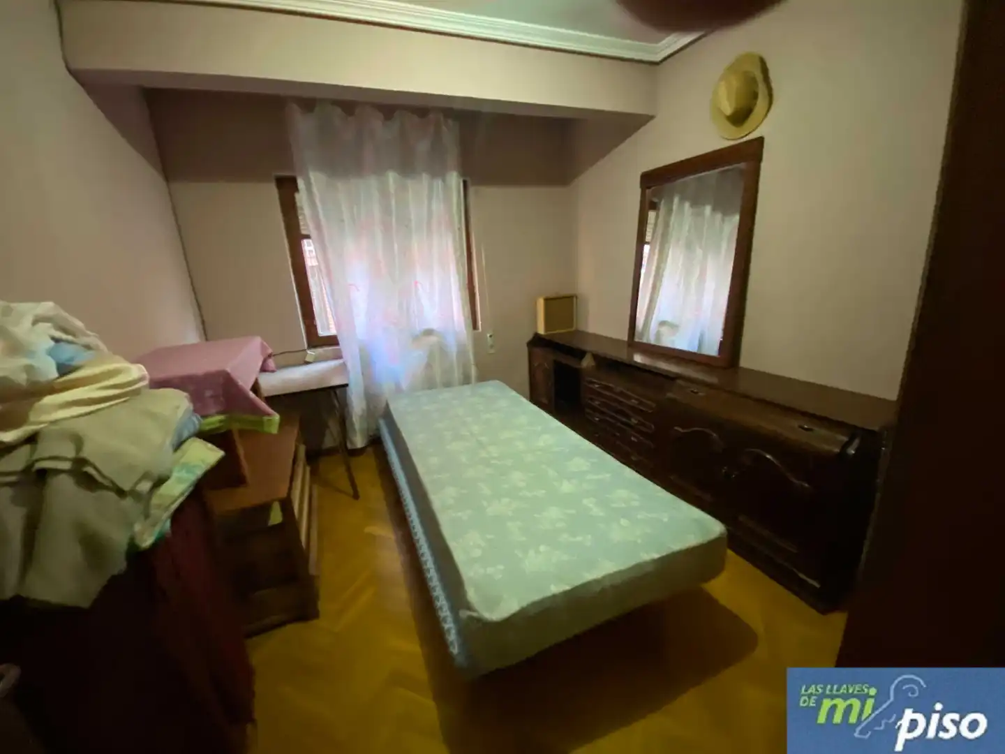 Bedroom of Flat for sale in Tordesillas  with Parquet flooring, Terrace and Furnished