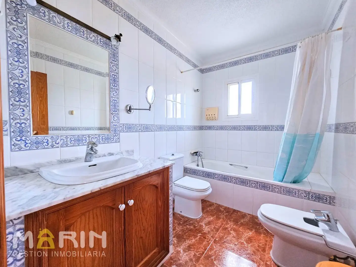 Bany de Casa o xalet en venda en Cartagena amb Aire condicionat, Jardí privat i Terrassa