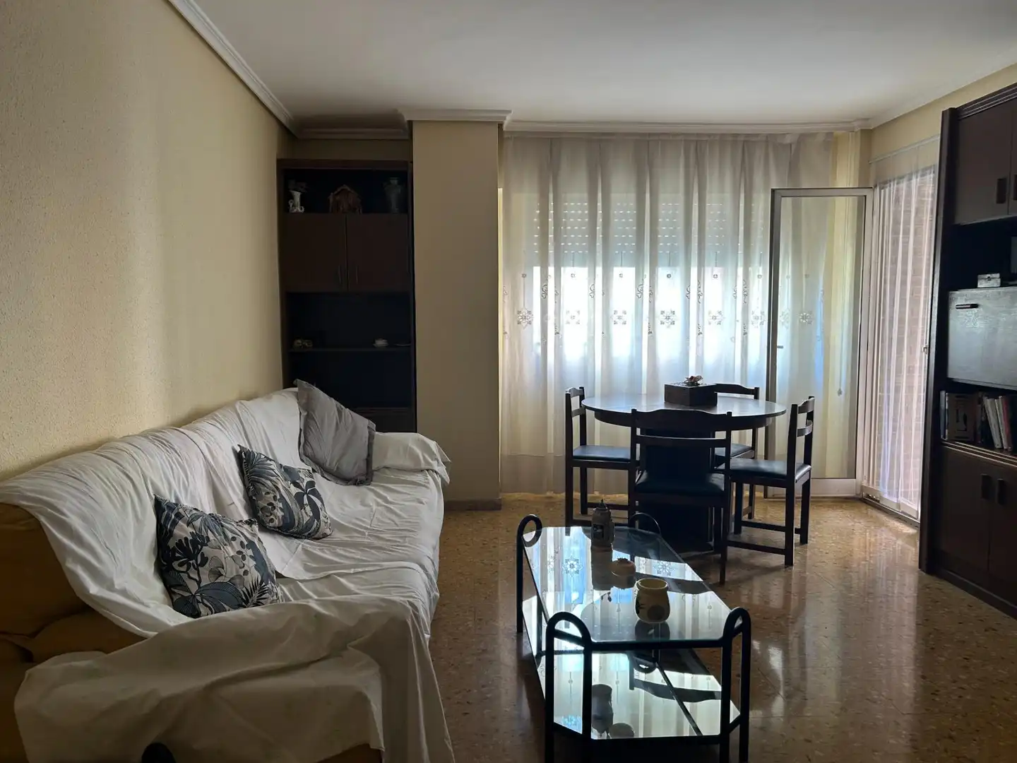 Sala de estar de Piso en venta en Castellón de la Plana / Castelló de la Plana con Balcón