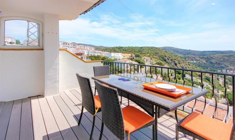 Flat for sale in Almadrava - Canyelles - Puig-Rom