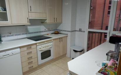 Kitchen of Flat for sale in Móstoles  with Heating and Oven