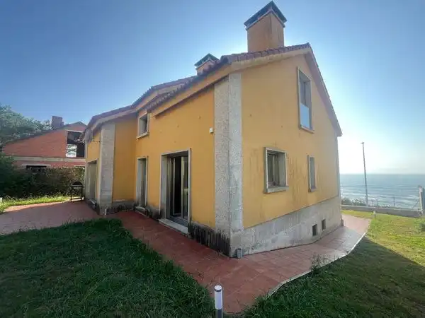 Vista exterior de Casa o chalet en venta en O Rosal   con Calefacción, Jardín privado y Terraza