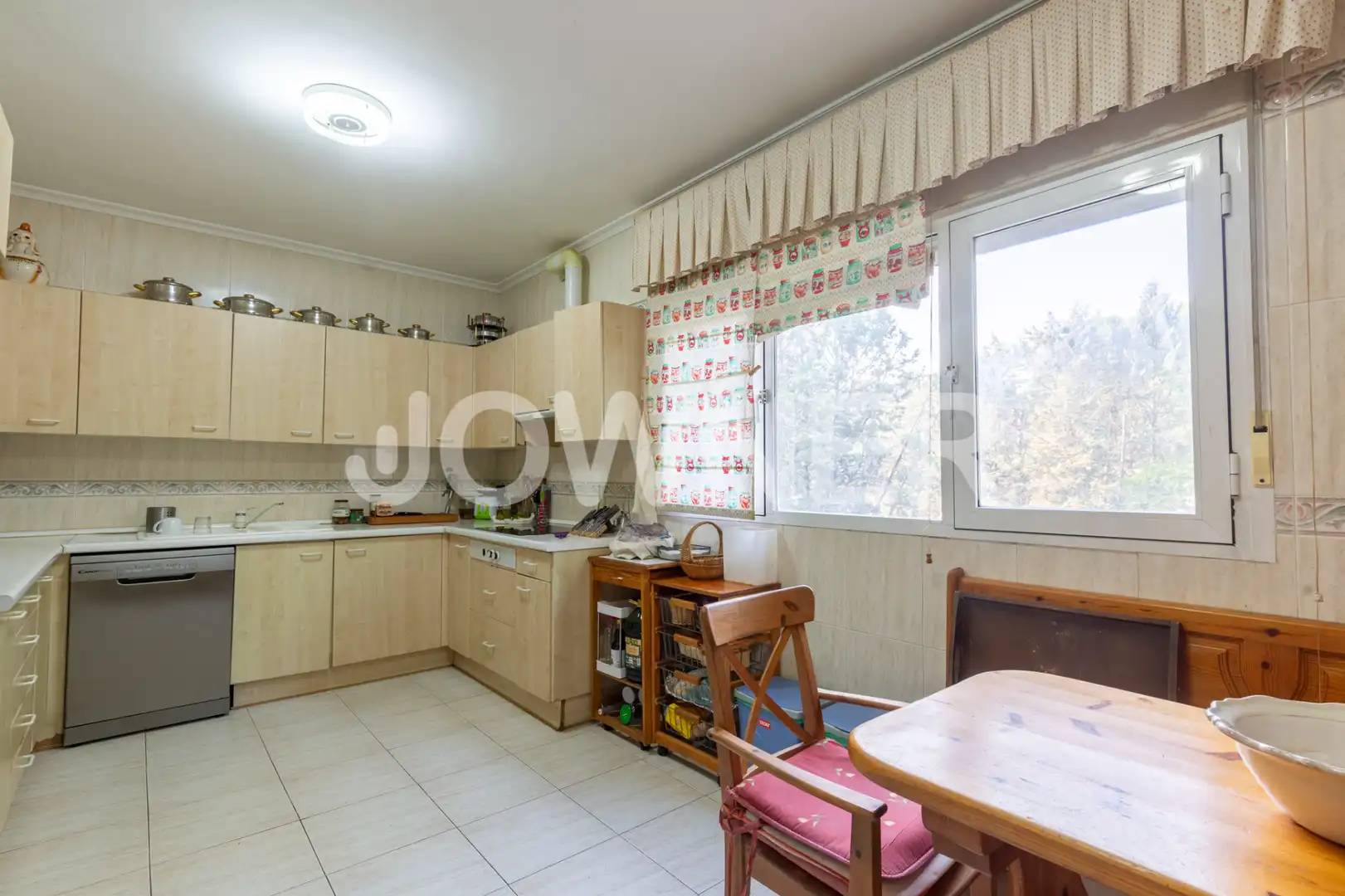Cuina de Casa o xalet en venda en Las Rozas de Madrid amb Aire condicionat, Calefacció i Jardí privat