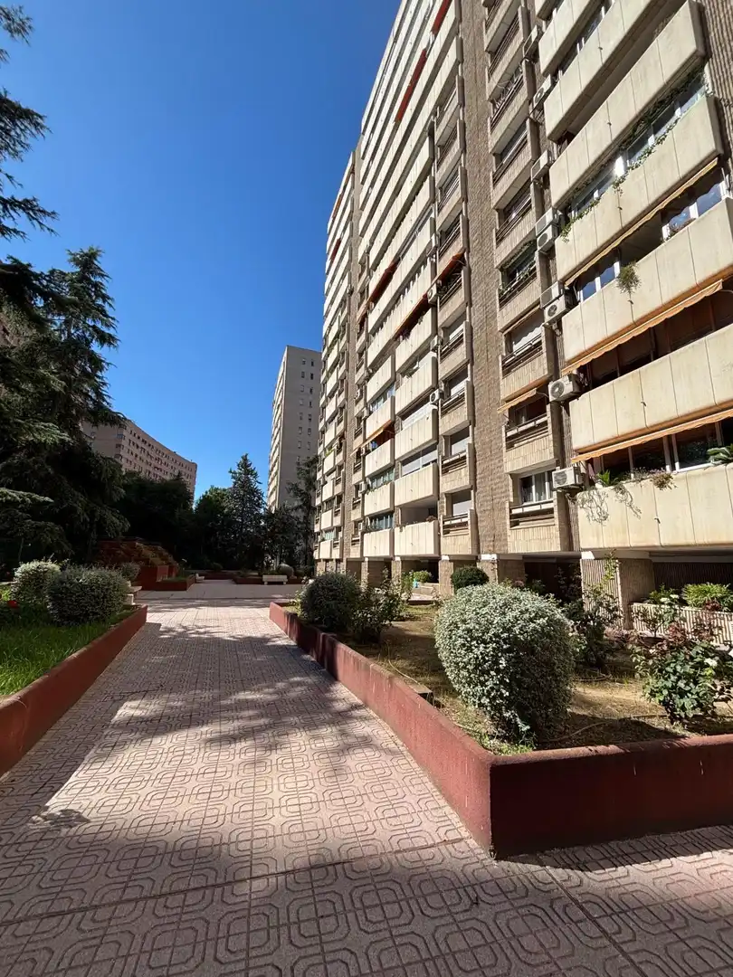 Exterior view of Flat for rent in Madrid  with Air Conditioner, Heating and Private garden