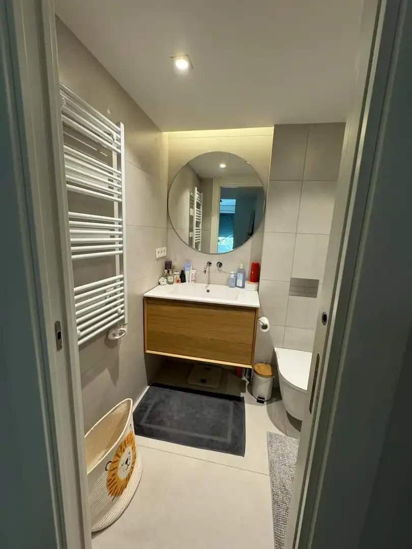 Badezimmer von Wohnung zur Miete in Barcelona mit Klimaanlage, Heizung und Möbliert