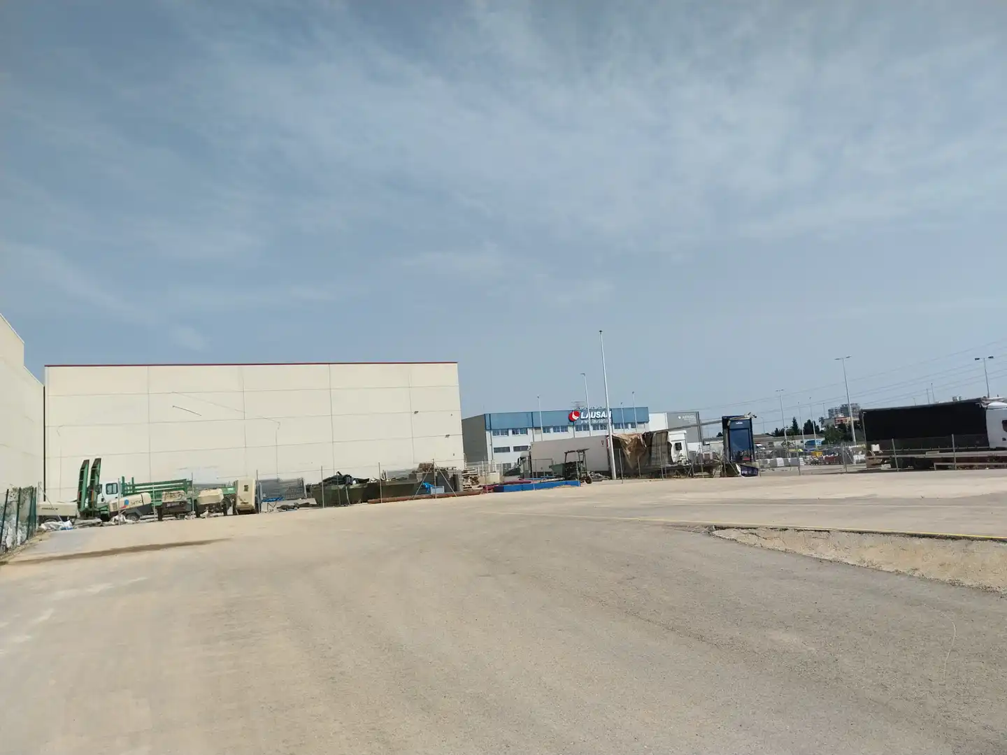 Außenansicht von Fabrik Grundstücke zur Miete in Paiporta