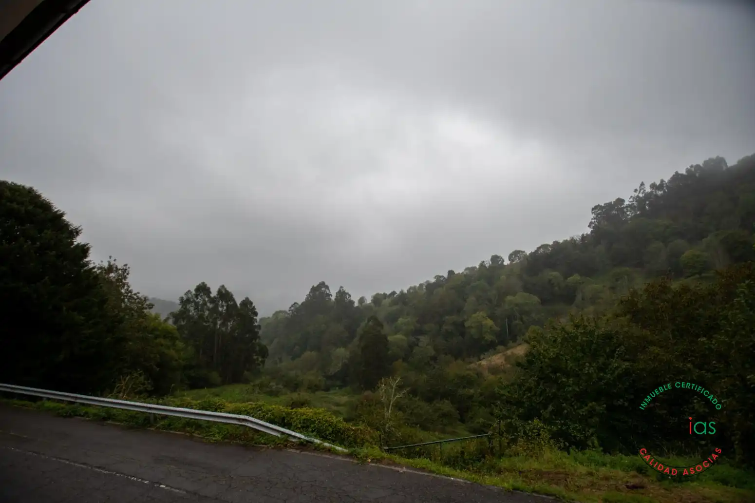 Vista exterior de Casa o xalet en venda en Cabranes amb Calefacció, Jardí privat i Parquet