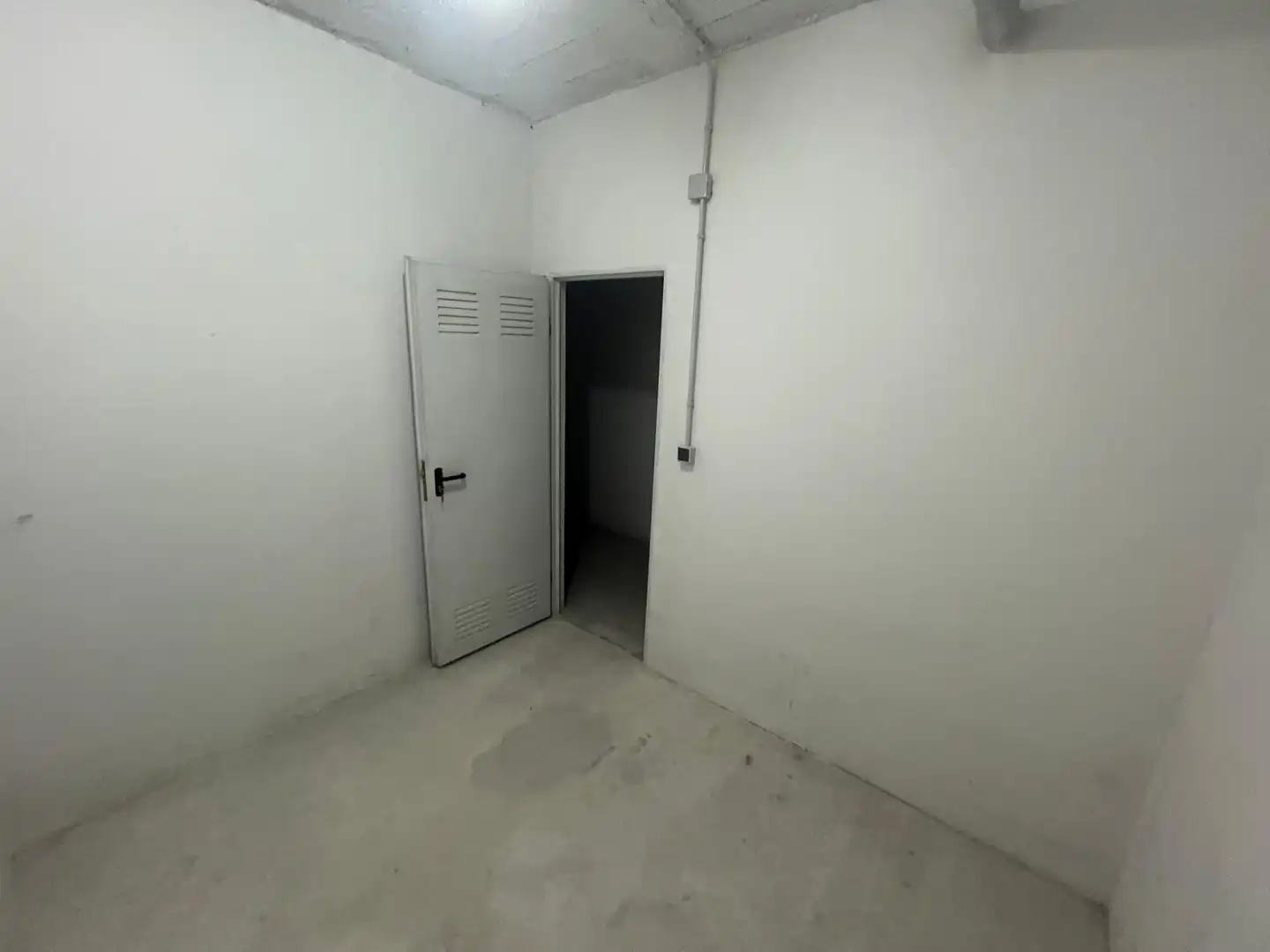 Storage room for sale in Granada
