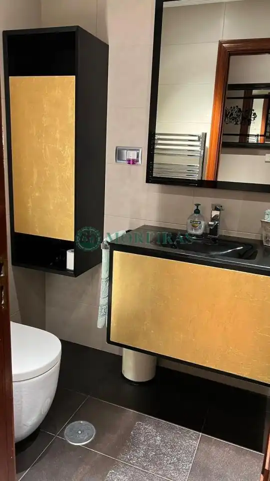 Badezimmer von Wohnung zum Verkauf in Ourense Capital  mit Heizung, Abstellraum und Balkon